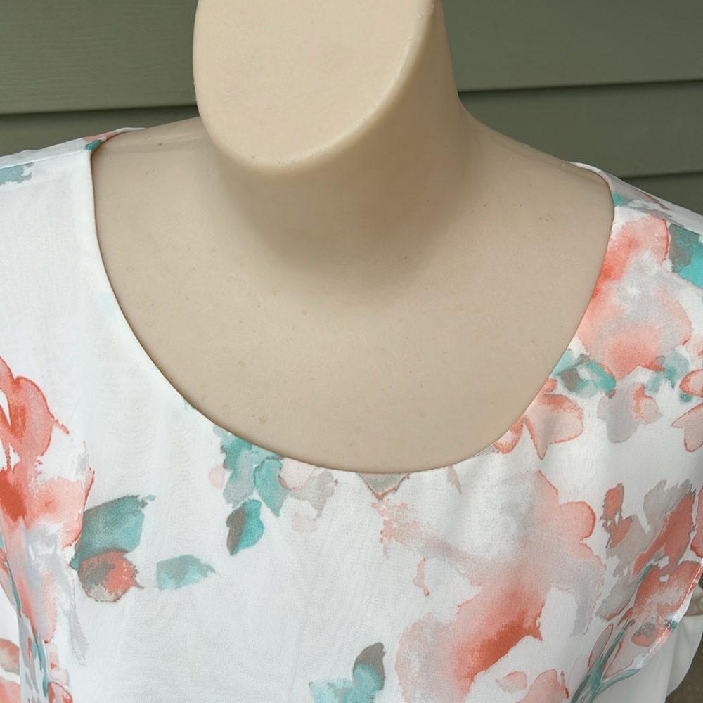 Like new Calvin Klein asymmetrical sleeveless dressy top - Picture 2 of 11